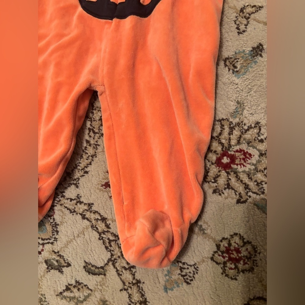 Halloween Pumpkin Costume 3-6 month - Picture 3 of 15